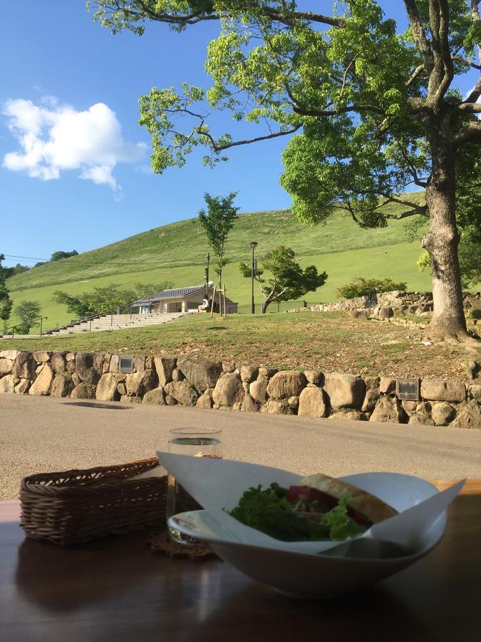 The Deer Park Inn Нара Екстериор снимка